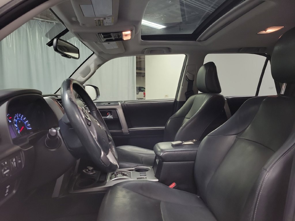 Used 2015 Toyota 4Runner Limited AWD/4WD image 15
