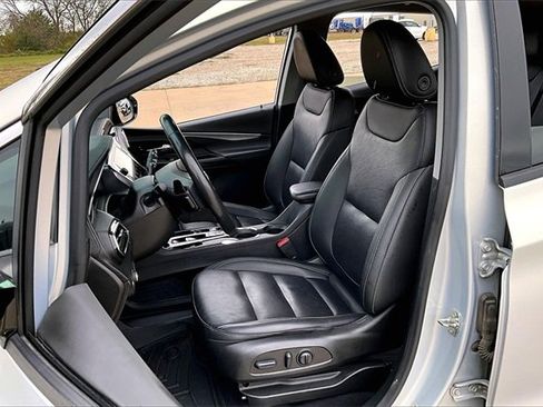 Used 2023 Chevrolet Bolt LT w/ Infotainment Package image 25