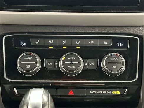 Used 2023 Volkswagen Atlas Cross Sport SE w/ Panoramic Sunroof Package image 16