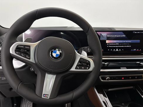 New 2026 BMW X5 xDrive40i w/ M Sport Package AWD/4WD image 22