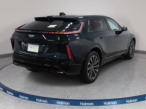 Used 2024 Cadillac Lyriq Sport AWD/4WD image 5