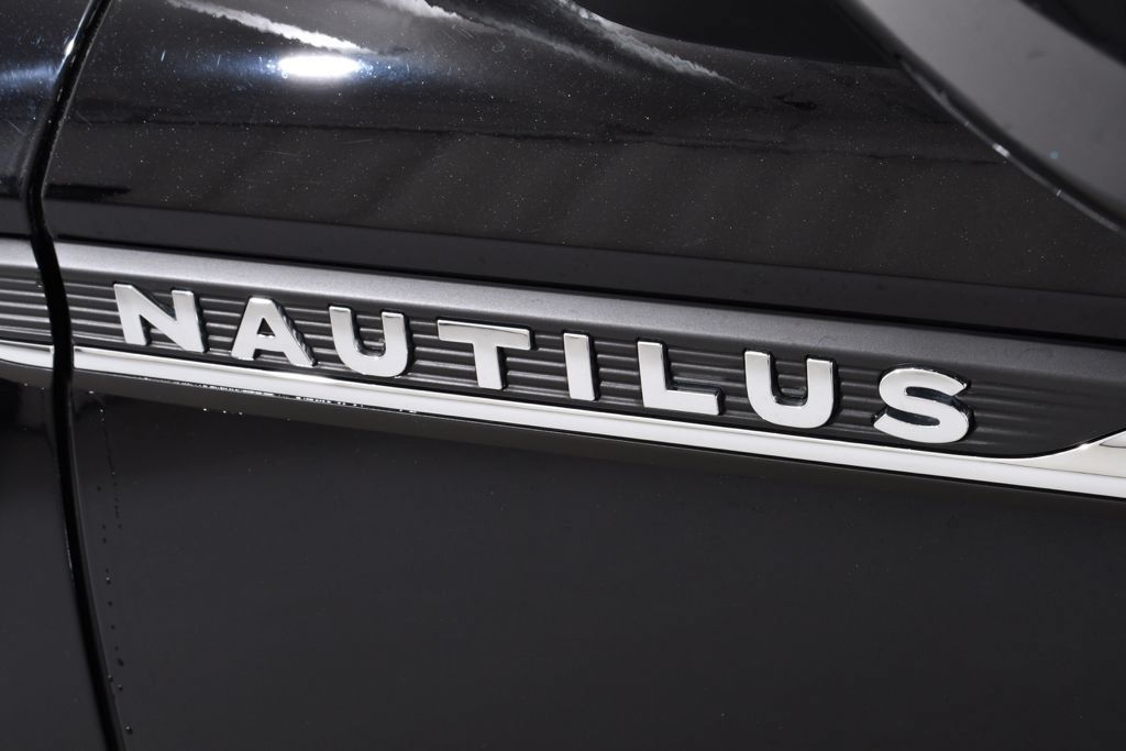 Used 2023 Lincoln Nautilus Reserve w/ Equipment Group 202A AWD/4WD image 22