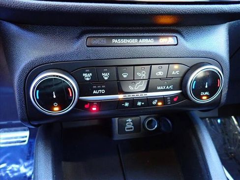 Certified 2024 Ford Escape ST-Line image 21