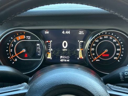 Used 2022 Jeep Wrangler Unlimited Sport AWD/4WD image 22