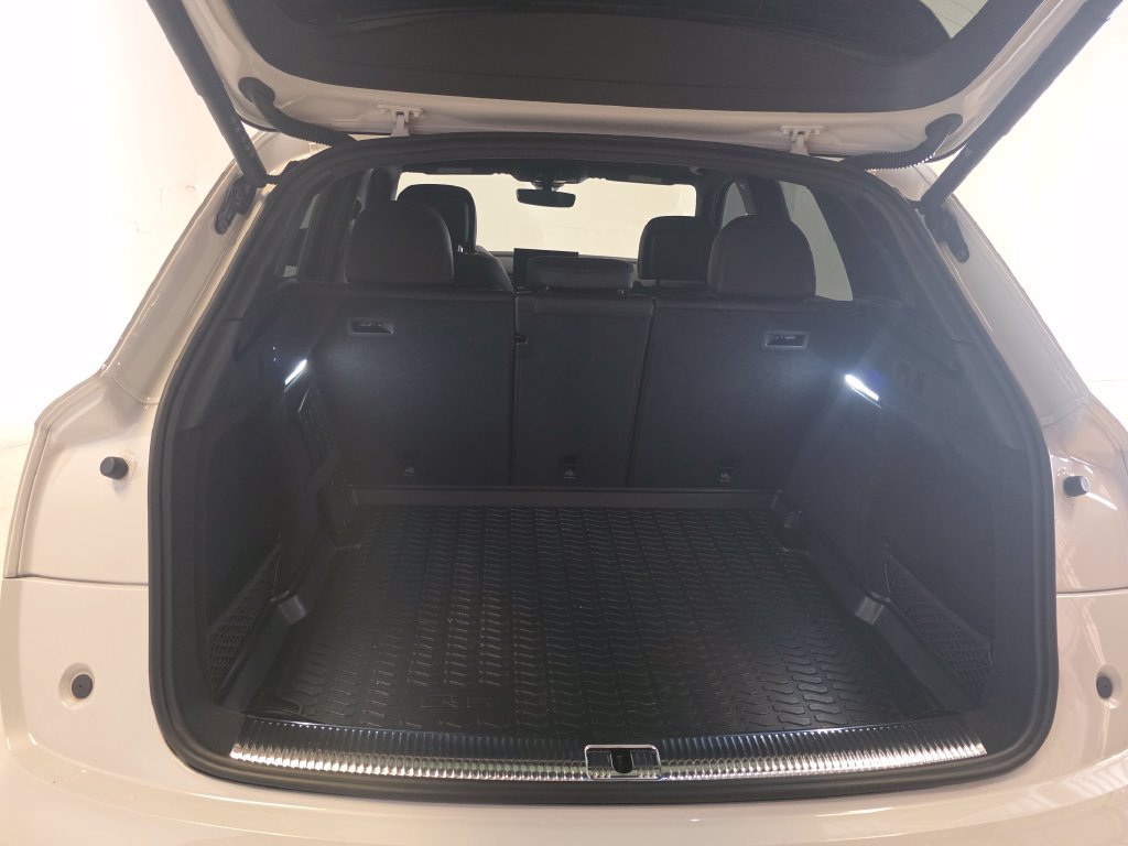 Certified 2023 Audi SQ5 Premium Plus w/ Premium Plus Package AWD/4WD image 22
