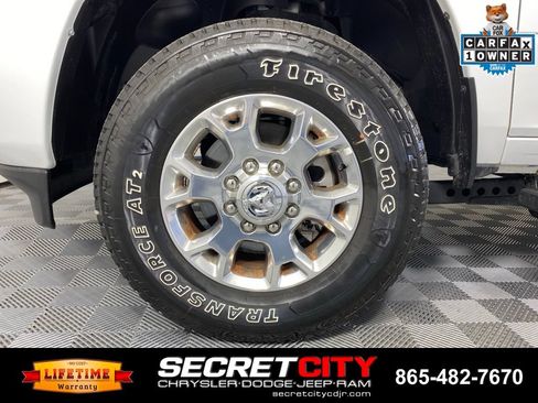 Used 2024 RAM 2500 Laramie w/ Safety Group AWD/4WD image 9
