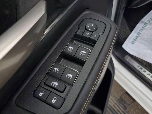 New 2026 RAM 1500 Tungsten w/ Trailer Tow Group AWD/4WD image 25