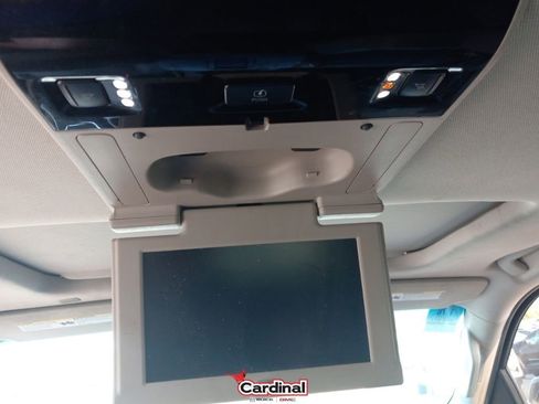 Used 2020 GMC Yukon SLT w/ Open Road Package image 27