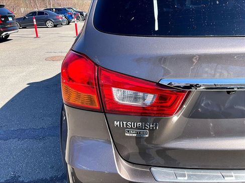 Used 2019 Mitsubishi Outlander Sport SE image 27