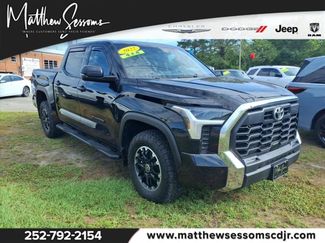 Used 2022 Toyota Tundra SR5 w/ TRD Off-Road Package AWD/4WD video 1
