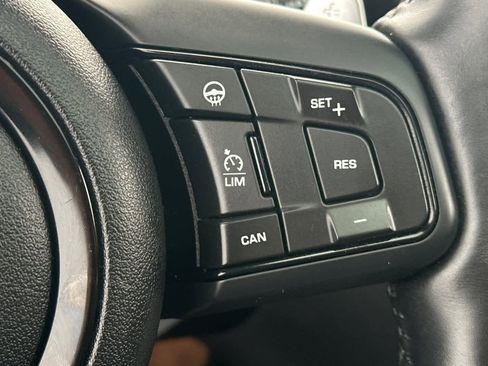 Used 2018 Jaguar F-TYPE R-Dynamic image 29