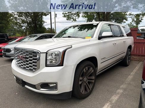 Used 2019 GMC Yukon XL Denali w/ Denali Ultimate Package AWD/4WD image 1
