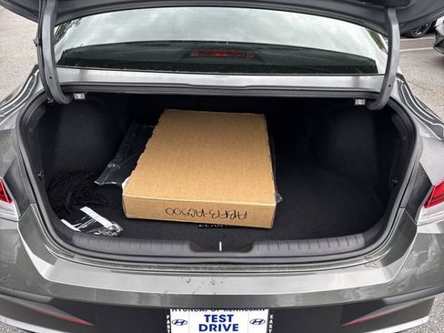 New 2026 Hyundai Elantra SEL Sport Premium FWD image 18