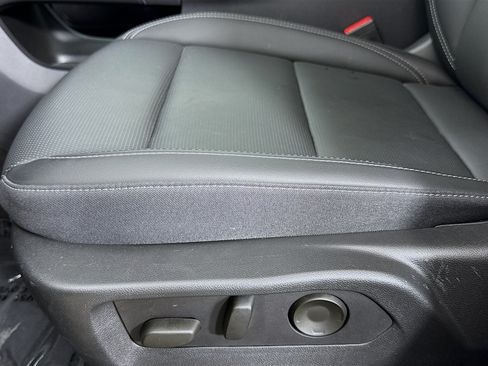 Used 2025 Buick Envision Preferred AWD/4WD image 21