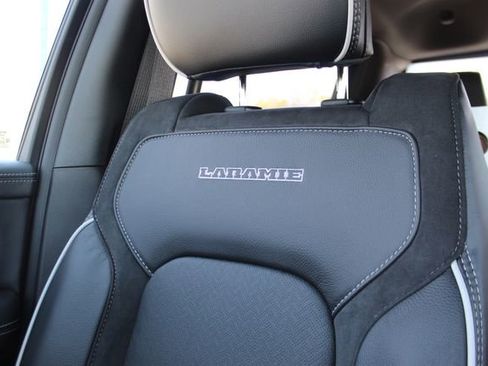 New 2026 RAM 1500 Laramie AWD/4WD image 32