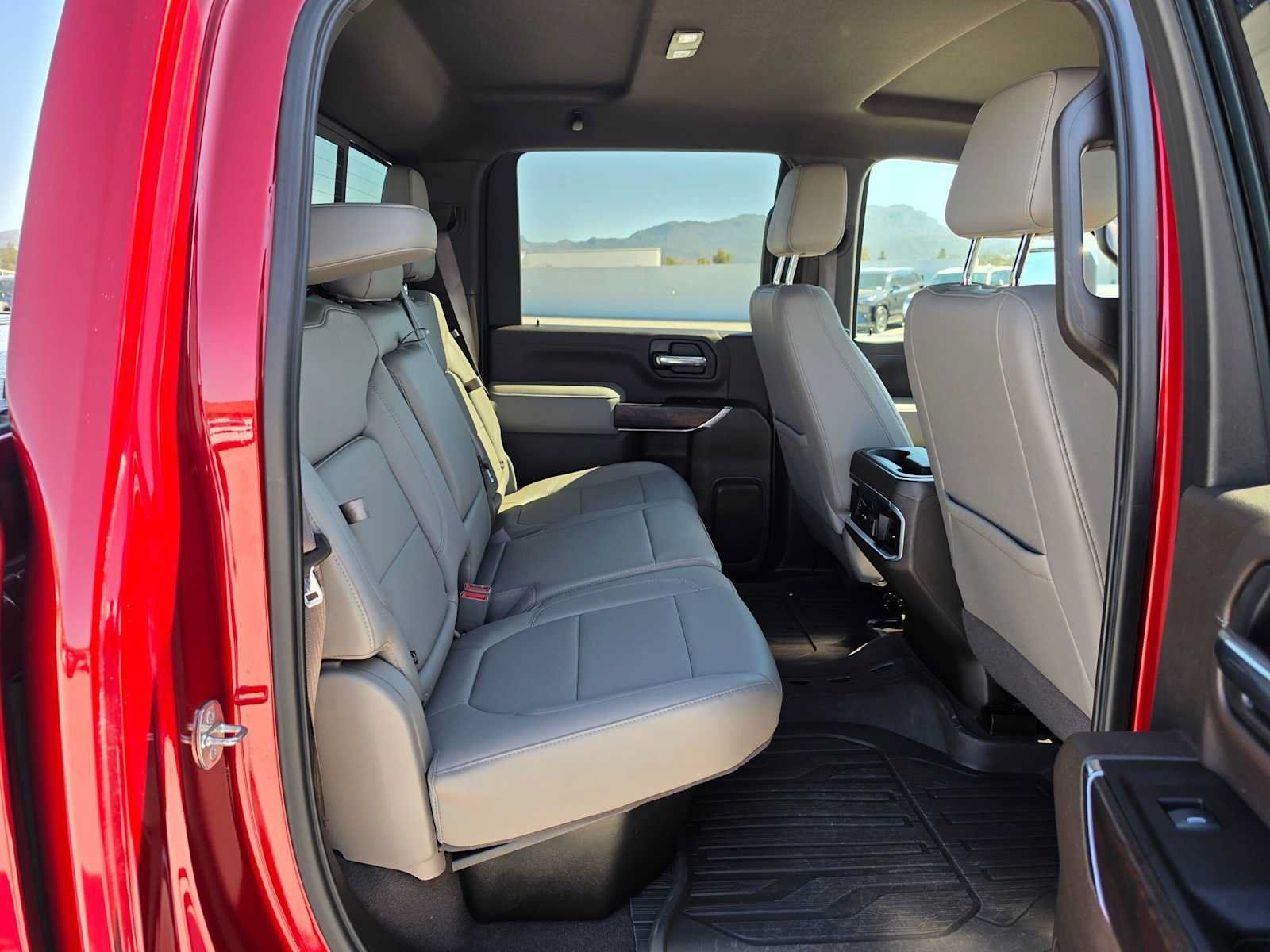 Used 2022 GMC Sierra 2500 SLT w/ SLT Premium Package AWD/4WD image 12