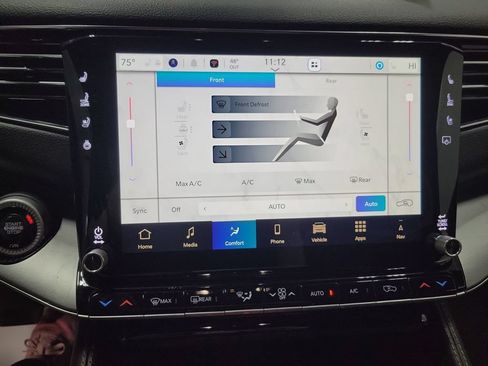 New 2026 Jeep Grand Wagoneer Limited AWD/4WD image 17