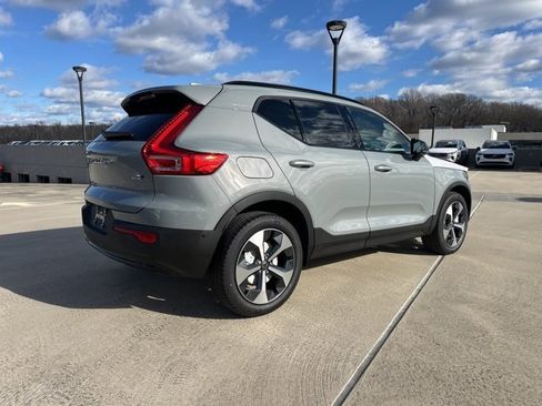 New 2026 Volvo XC40 B5 Plus w/ Protection Package Premier image 7