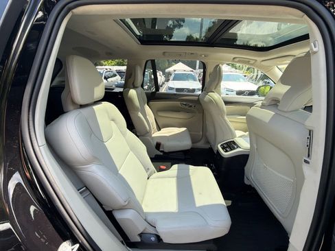 Used 2025 Volvo XC90 T8 Ultra w/ Lounge Package AWD/4WD image 21