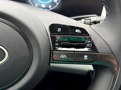 New 2026 Hyundai Elantra Limited image 15