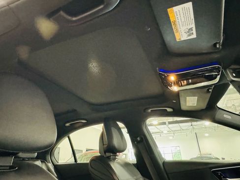 Used 2024 Mercedes-Benz C 300 Sedan image 18