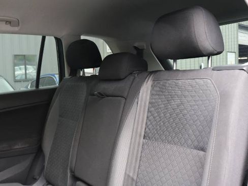 Used 2019 Volkswagen Tiguan S w/ Driver Assistance Package FWD image 16