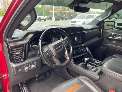 Used 2024 GMC Sierra 1500 AT4 w/ Technology Package image 11
