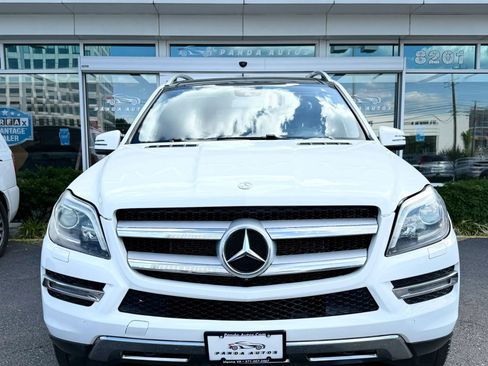 Used 2016 Mercedes-Benz GL 450 4MATIC image 2