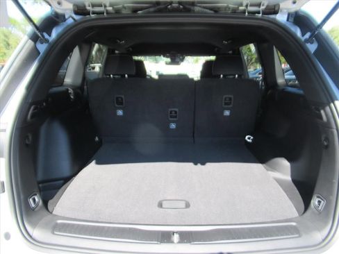 New 2025 Jeep Grand Cherokee Laredo image 28