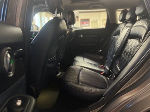 Used 2016 MINI Cooper Clubman image 15