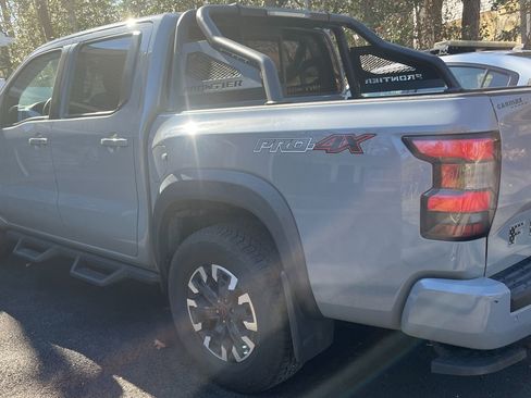 Used 2022 Nissan Frontier PRO-4X image 3