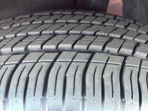 Used 2026 Chrysler Pacifica Select FWD image 11