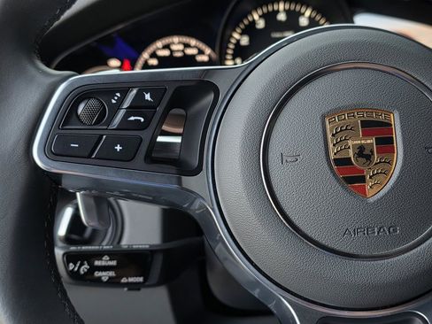 Certified 2023 Porsche Cayenne AWD/4WD image 27