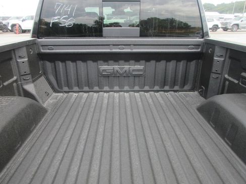 New 2026 GMC Sierra 1500 Denali AWD/4WD image 9