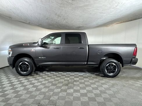 Used 2026 RAM 2500 Laramie AWD/4WD image 14