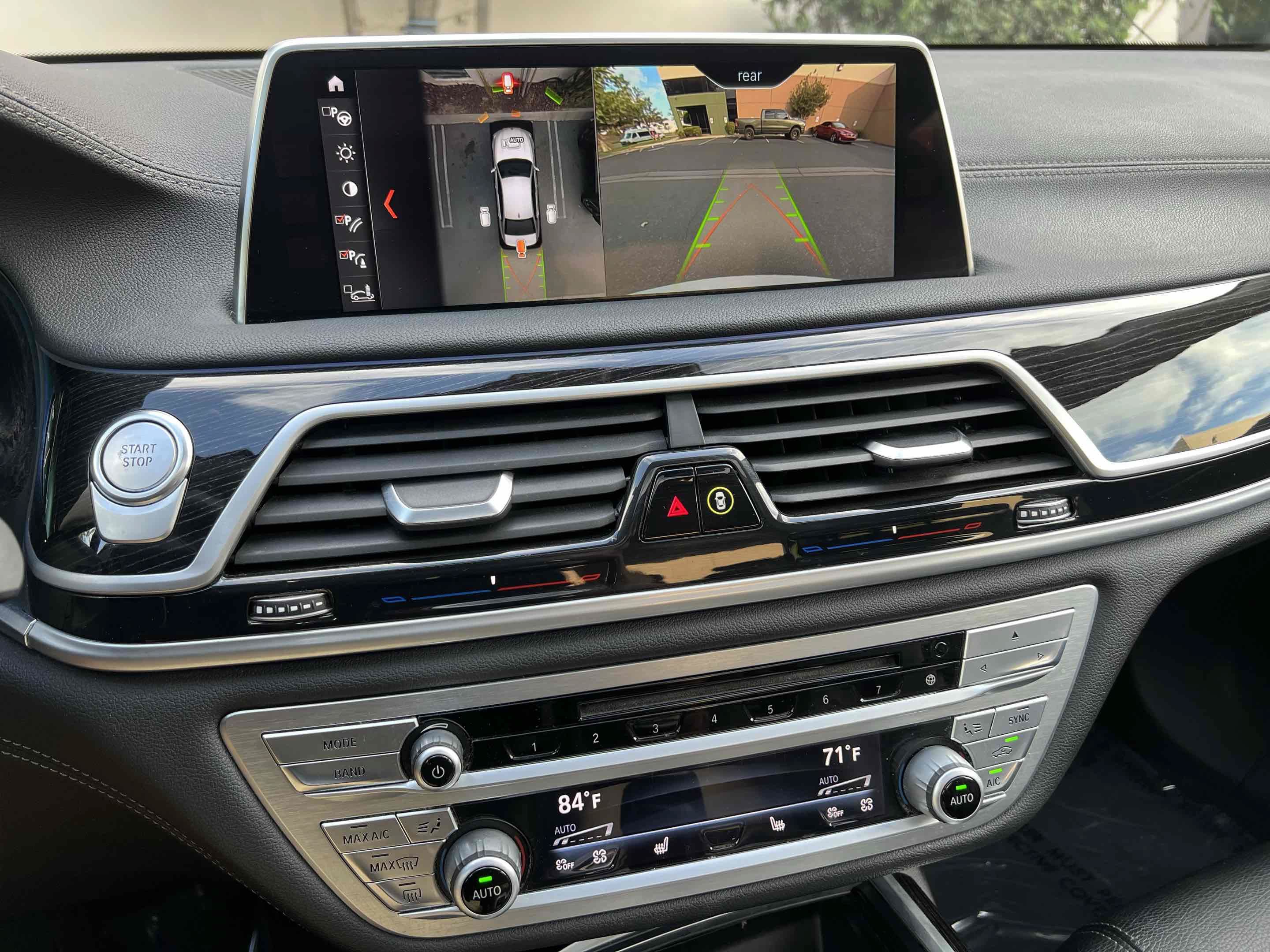 Used 2018 BMW 740e xDrive AWD/4WD image 10