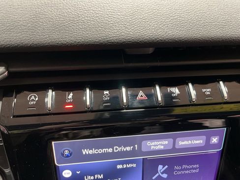 Used 2023 Jeep Grand Cherokee Altitude image 29