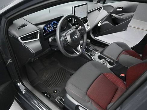 Used 2026 Toyota Corolla SE w/ SE Package FWD image 4