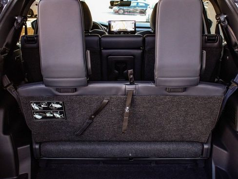 New 2026 Mitsubishi Outlander AWD image 45