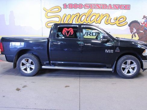 Used 2017 RAM 1500 Classic SLT w/ SLT Plus D￩cor Group image 1