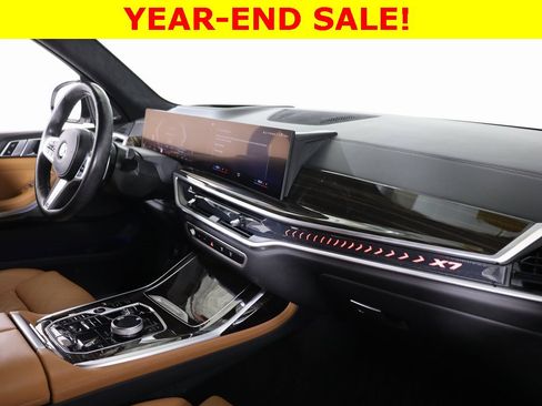 Used 2023 BMW X7 xDrive40i w/ Executive Package image 49