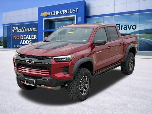 Used 2024 Chevrolet Colorado ZR2 w/ Technology Package image 13