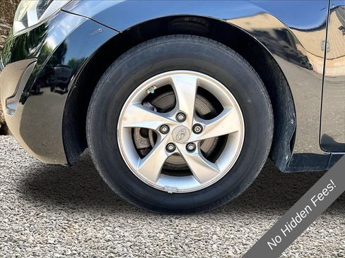 Used 2014 Hyundai Elantra SE FWD image 8