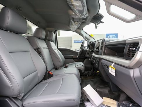 New 2025 Ford F450 XL w/ XL Chrome Package image 15