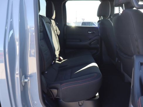 Used 2024 Nissan Frontier PRO-4X w/ Off-Road Protection Package image 11