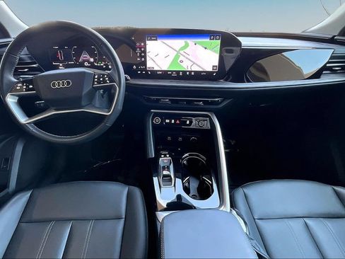Used 2025 Audi Q5 Premium w/ Convenience Package AWD/4WD image 16