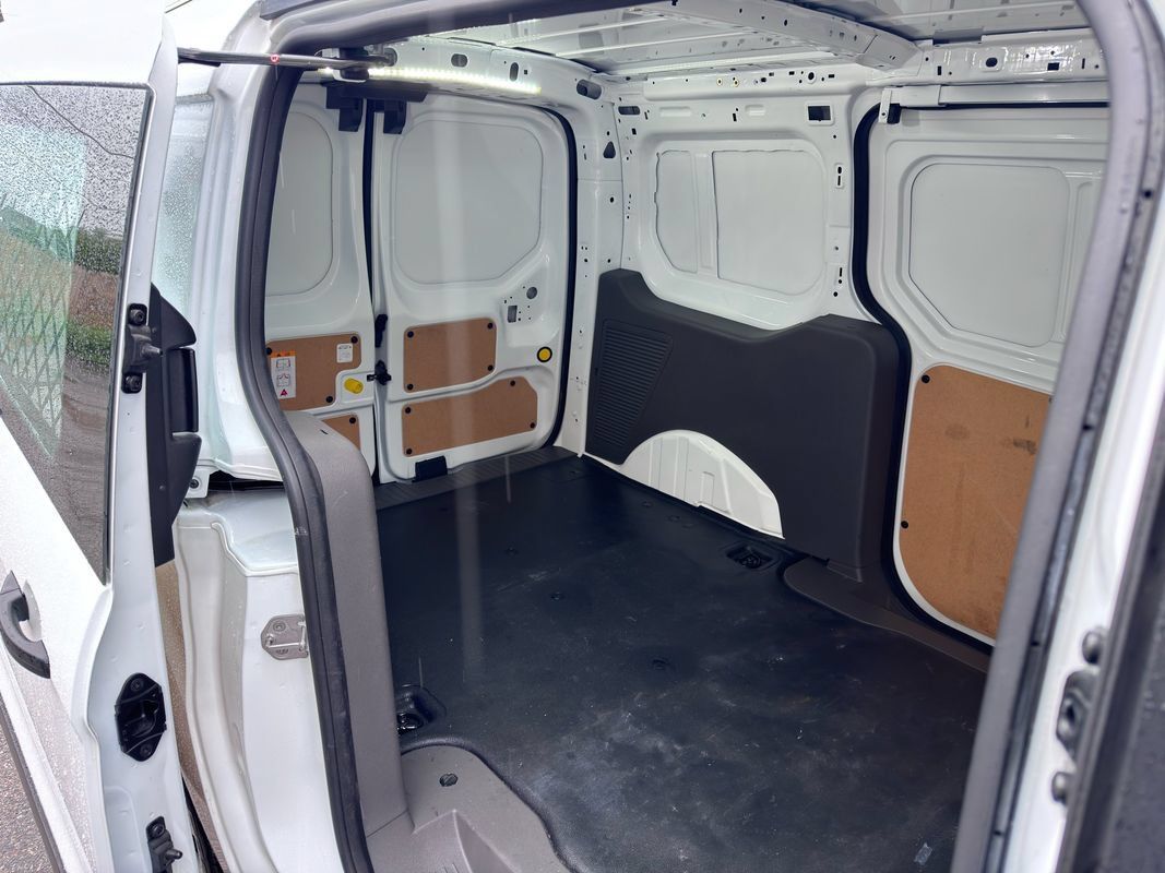 Used 2023 Ford Transit Connect XL FWD image 35