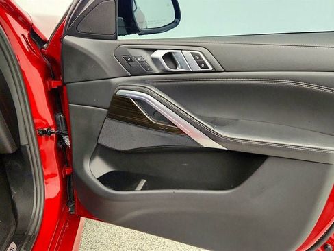 Used 2021 BMW X6 xDrive40i w/ M Sport Package image 25