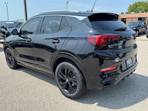Used 2025 Buick Encore GX Sport Touring FWD image 5