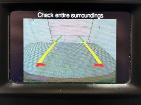 Used 2017 Chrysler Pacifica Touring-L image 23